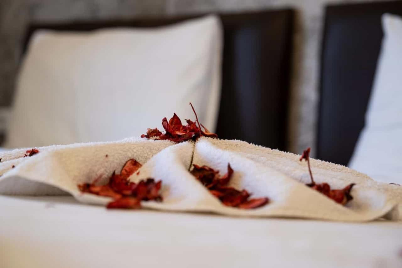 Ikarus Hotel 쿠사다시 외부 사진