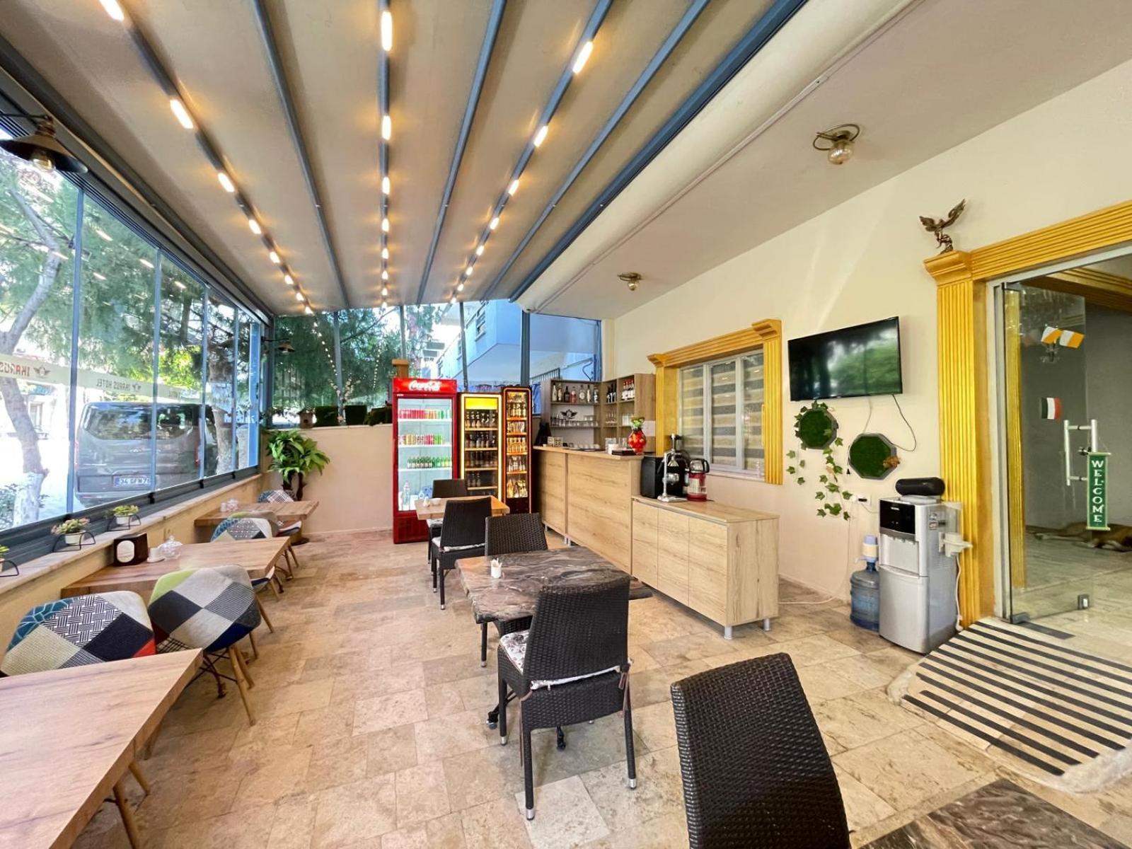 Ikarus Hotel 쿠사다시 외부 사진